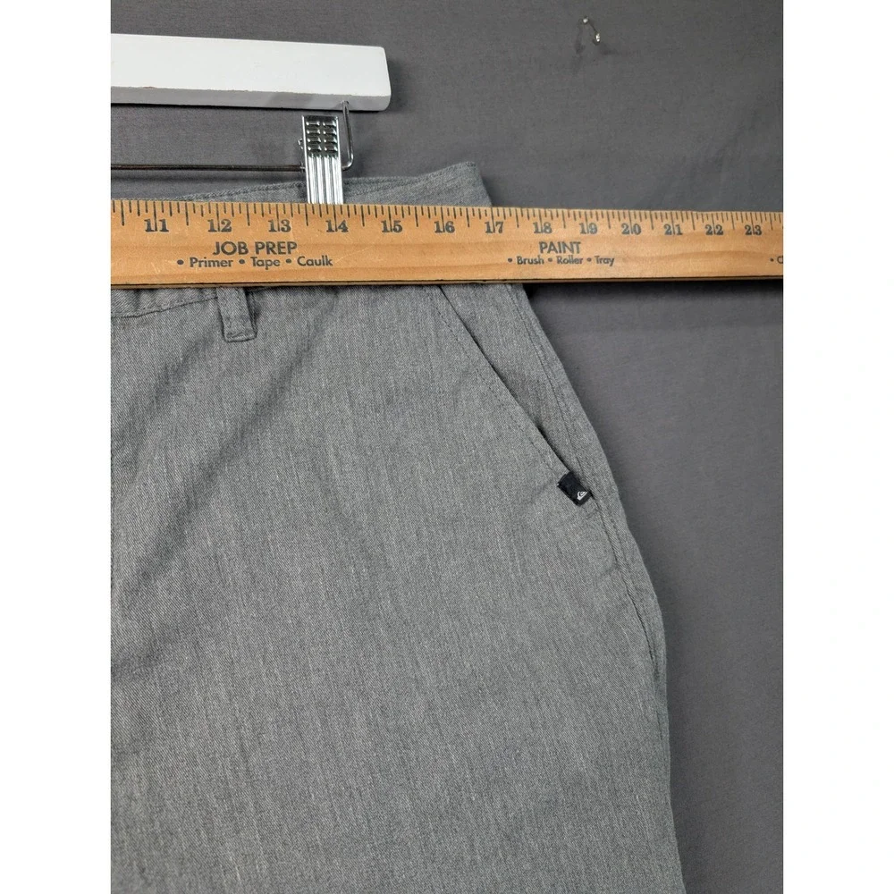 Quiksilver Mens Straight Fit Hybrid Shorts Heather Gray Size 34